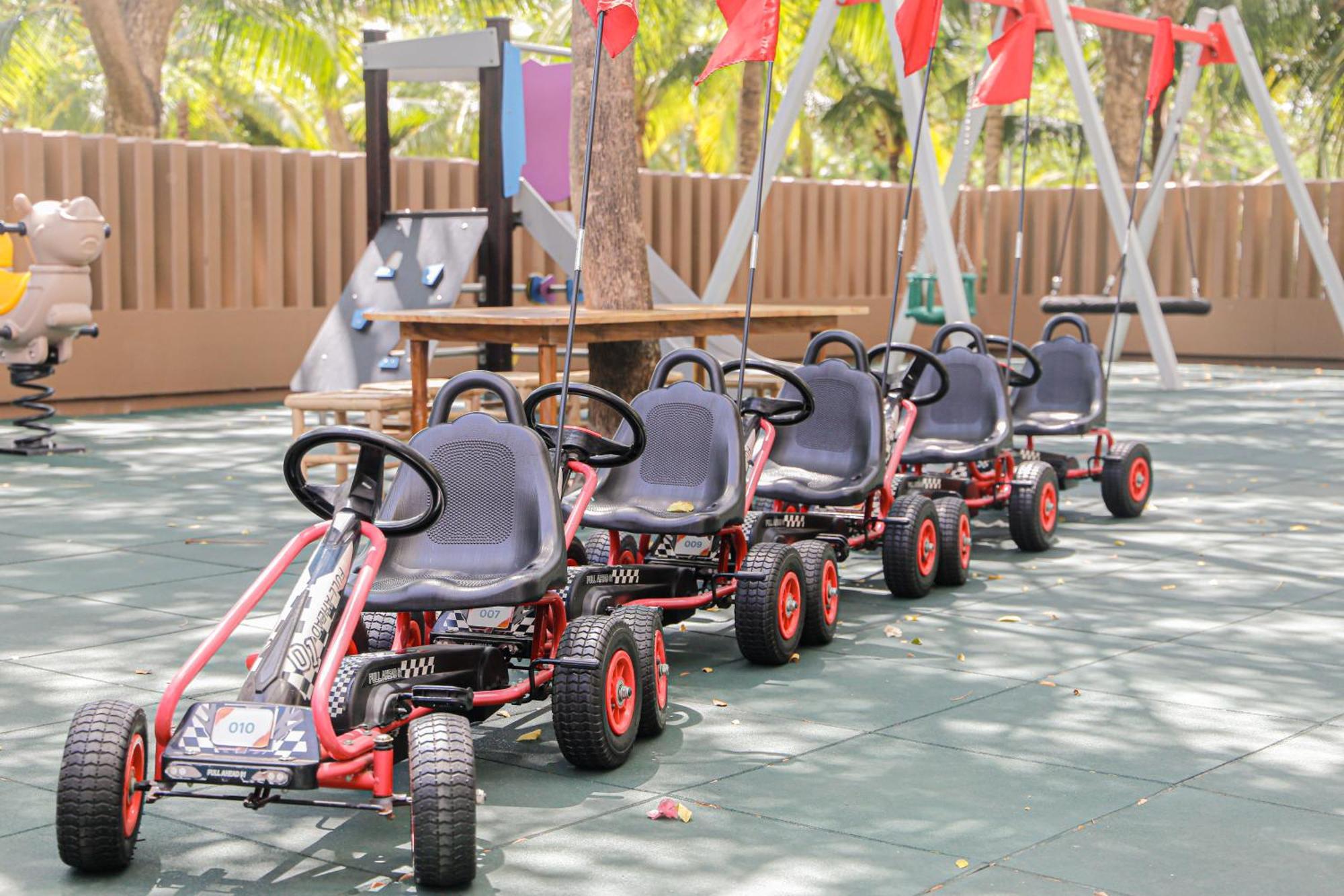 Melia Ho Tram Beach Resort Dış mekan fotoğraf Kart racing